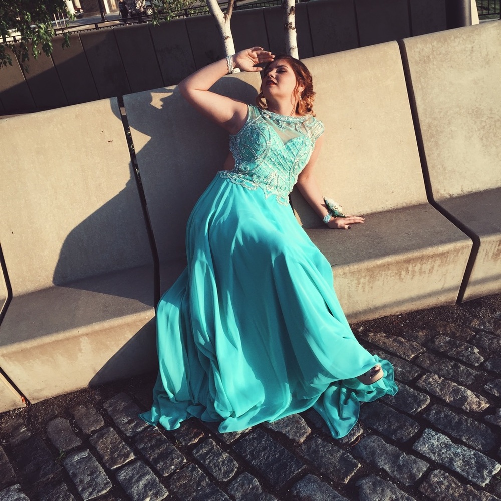 BE SOCIAL Custom Sized Prom Dress - ONLY WORN ONCE